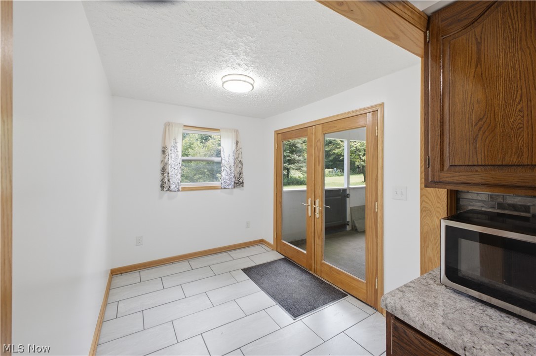 1057 Center Road Clinton OH 44216