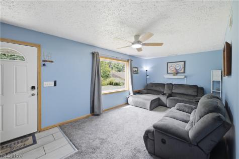 1057 Center Road Clinton OH 44216