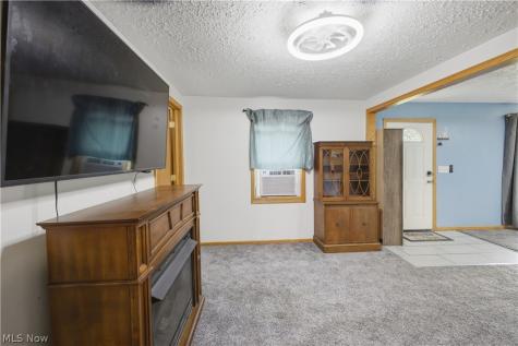 1057 Center Road Clinton OH 44216