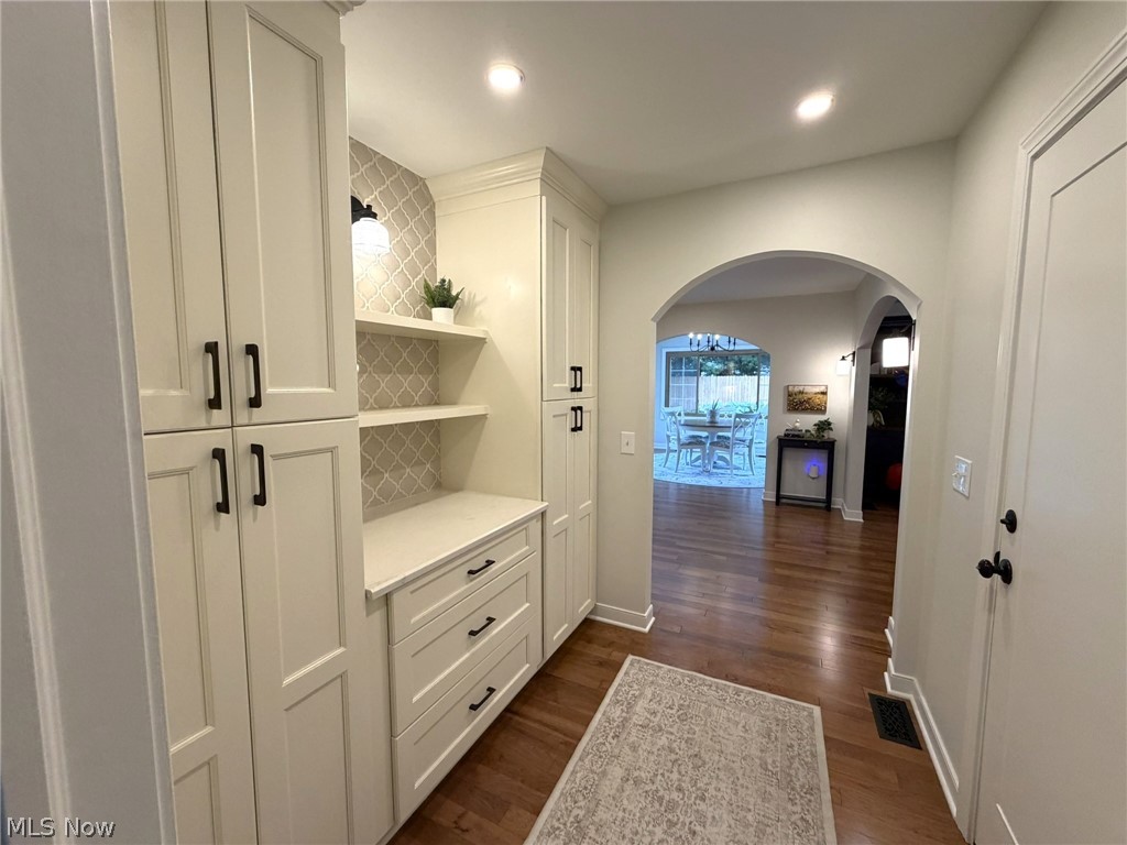 6636 Olde Stone Circle NE Canton OH 44721