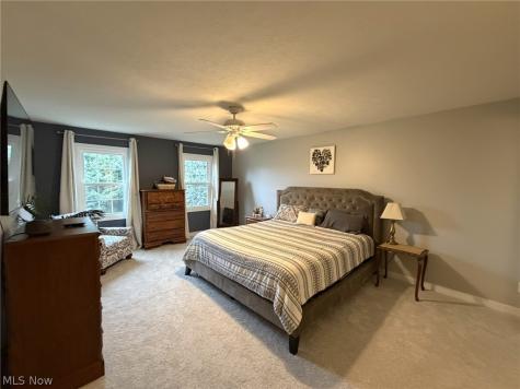 6636 Olde Stone Circle NE Canton OH 44721