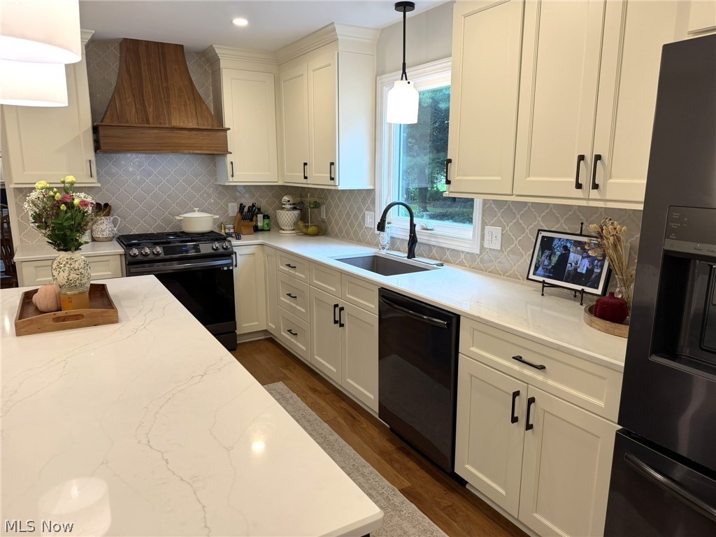 6636 Olde Stone Circle NE Canton OH 44721