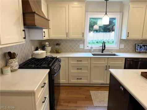 6636 Olde Stone Circle NE Canton OH 44721