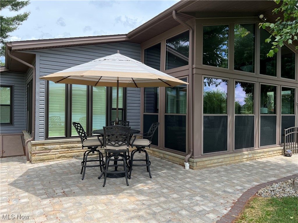 1251 Arrowhead Drive SW Dellroy OH 44620