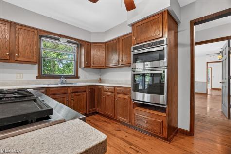 12757 Chamberlain Road Aurora OH 44202