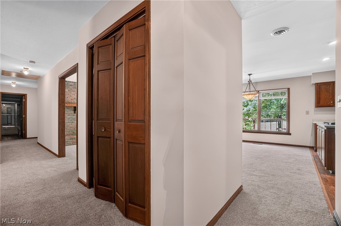 12757 Chamberlain Road Aurora OH 44202