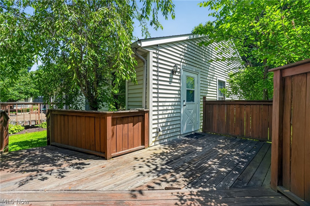 12757 Chamberlain Road Aurora OH 44202