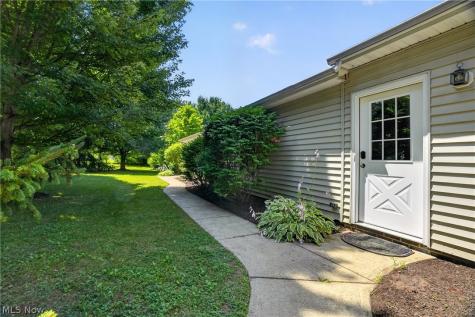 12757 Chamberlain Road Aurora OH 44202
