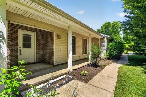 12757 Chamberlain Road Aurora OH 44202