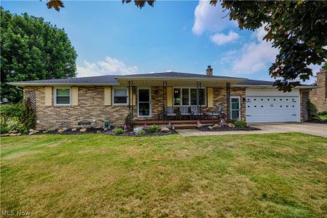 5244 Oakridge Drive Louisville OH 44641