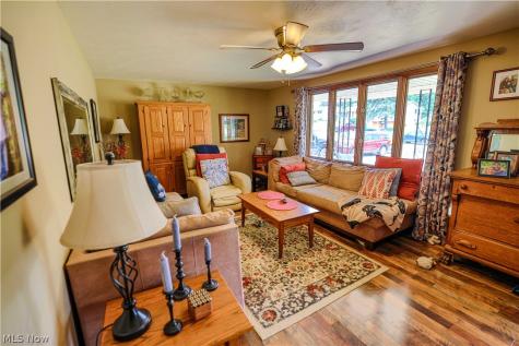 5244 Oakridge Drive Louisville OH 44641