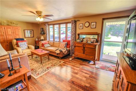 5244 Oakridge Drive Louisville OH 44641