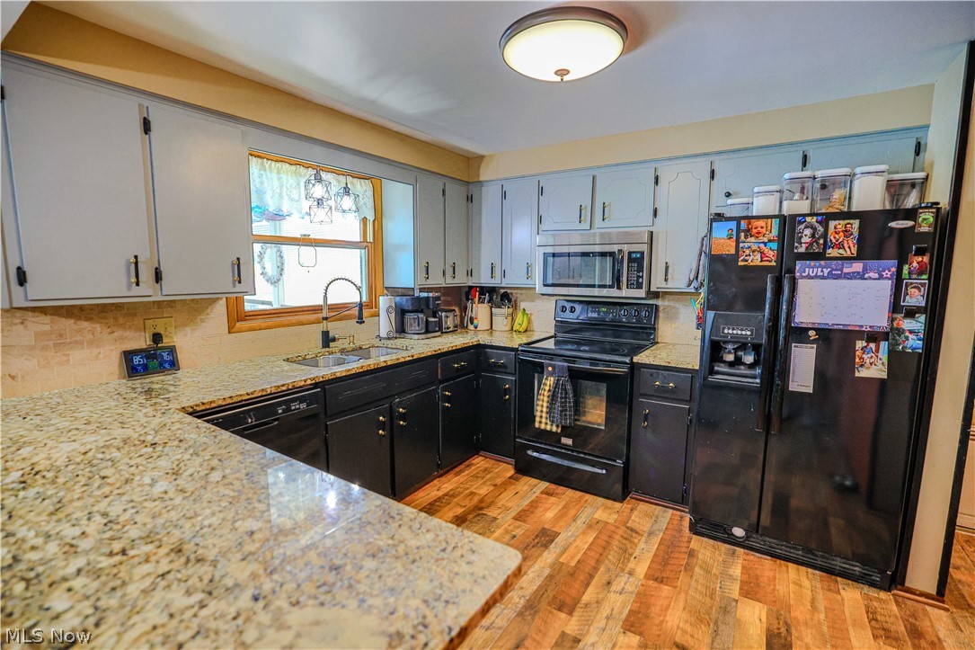 5244 Oakridge Drive Louisville OH 44641