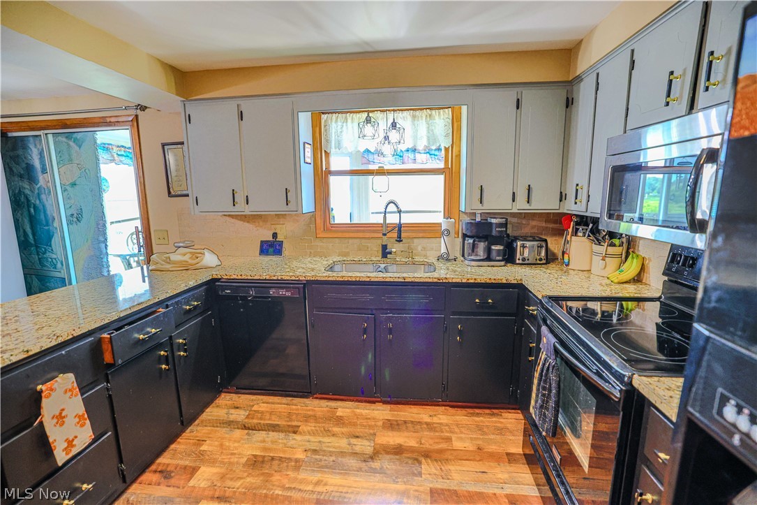 5244 Oakridge Drive Louisville OH 44641
