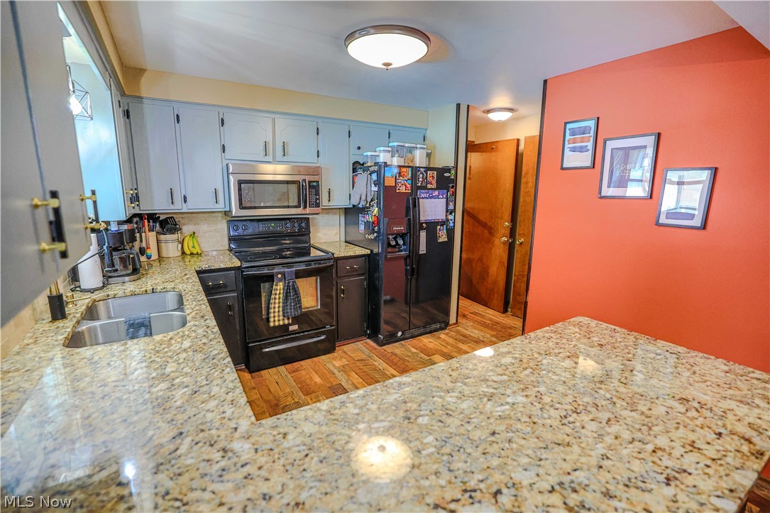 5244 Oakridge Drive Louisville OH 44641