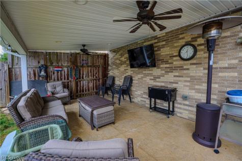 5244 Oakridge Drive Louisville OH 44641
