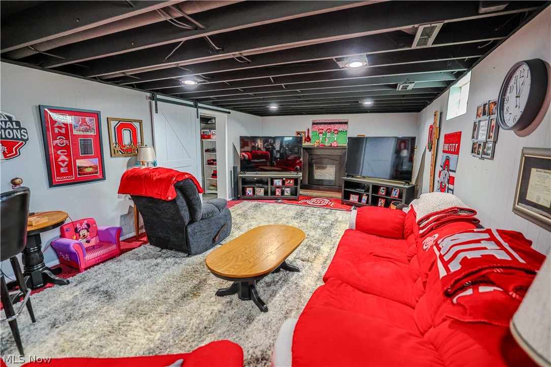 5244 Oakridge Drive Louisville OH 44641