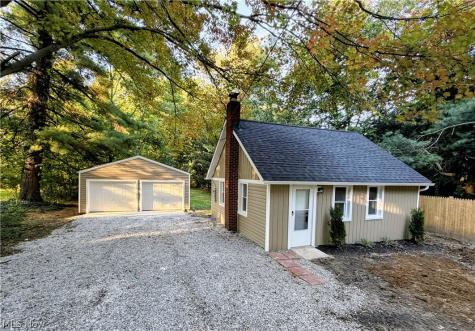 1751 Turkeyfoot Lake Road Akron OH 44203