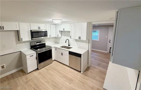 1751 Turkeyfoot Lake Road Akron OH 44203