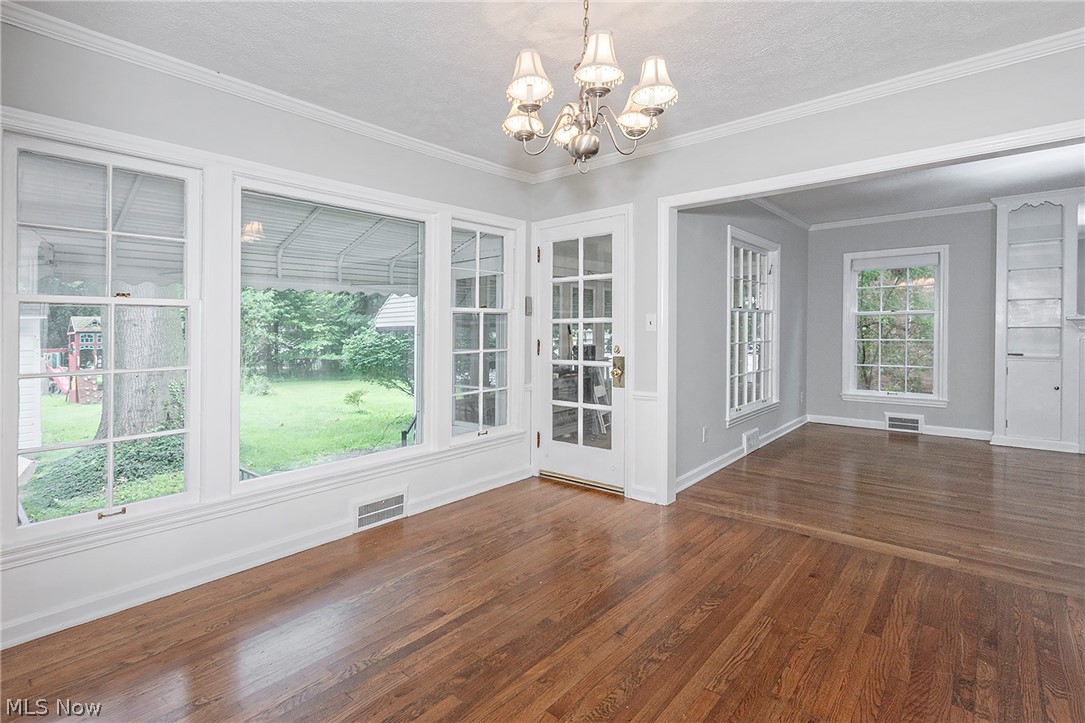 968 Englewood Road Cleveland Heights OH 44121
