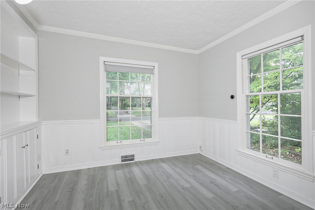 968 Englewood Road Cleveland Heights OH 44121