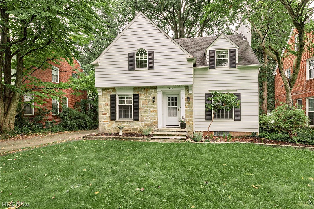 968 Englewood Road Cleveland Heights OH 44121