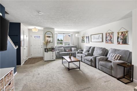 5709 Burlington Drive Chippewa Lake OH 44215