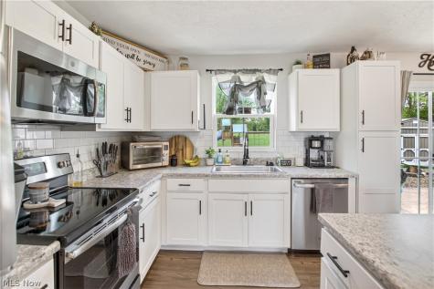 5709 Burlington Drive Chippewa Lake OH 44215