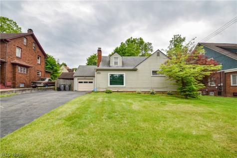 755 Lake Drive Youngstown OH 44511