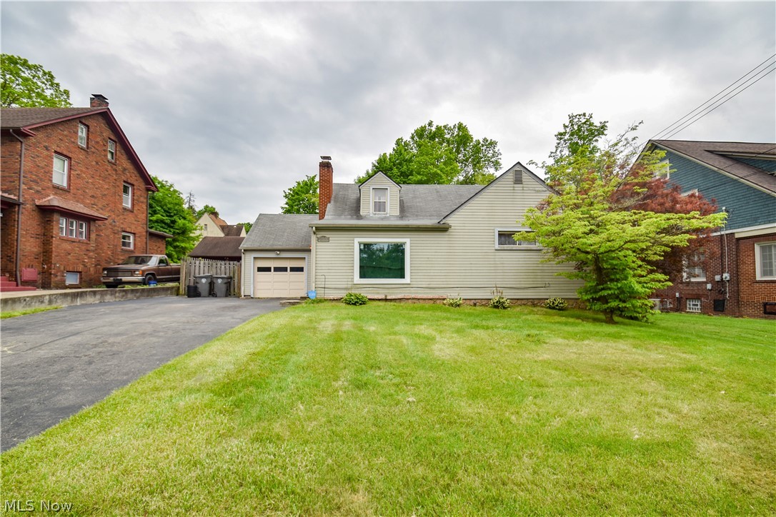 755 Lake Drive Youngstown OH 44511