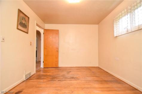755 Lake Drive Youngstown OH 44511