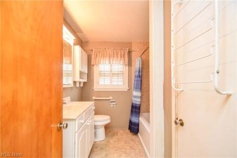 755 Lake Drive Youngstown OH 44511