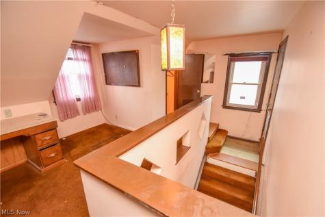 755 Lake Drive Youngstown OH 44511