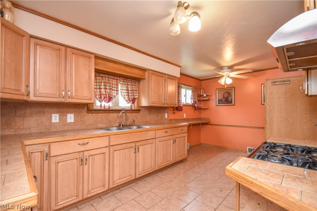 755 Lake Drive Youngstown OH 44511