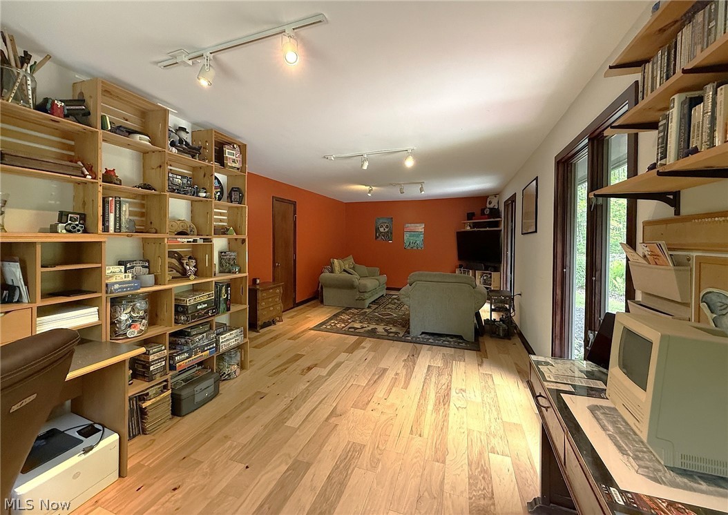 9350 Hidden Lake Drive Chesterland OH 44026