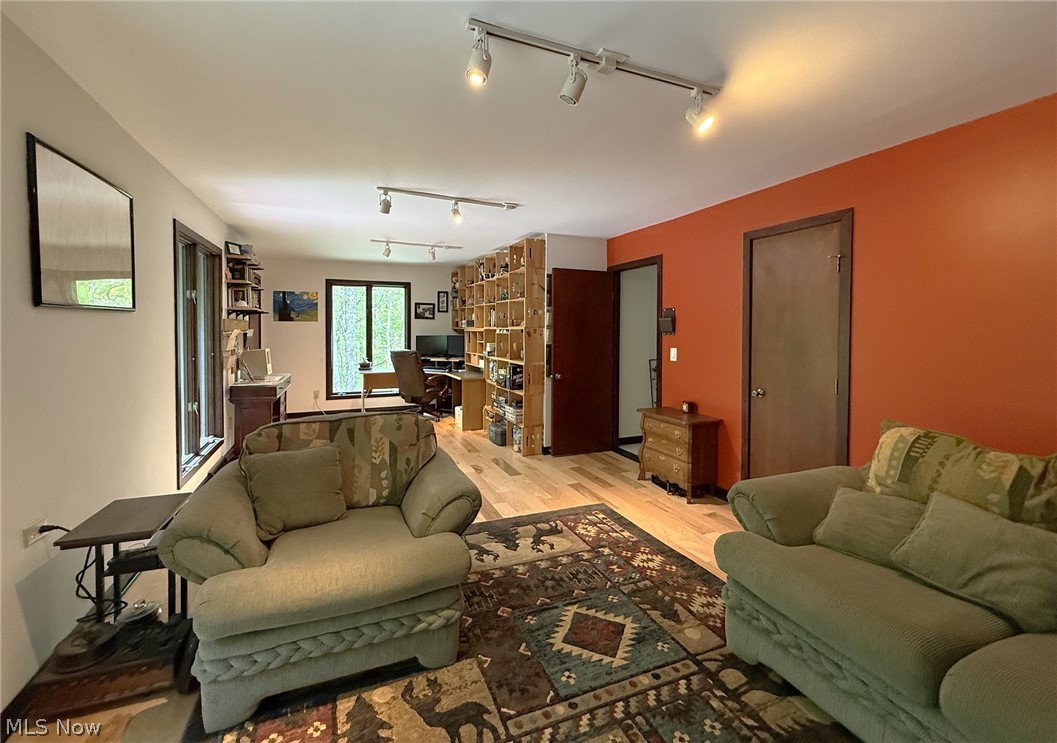 9350 Hidden Lake Drive Chesterland OH 44026