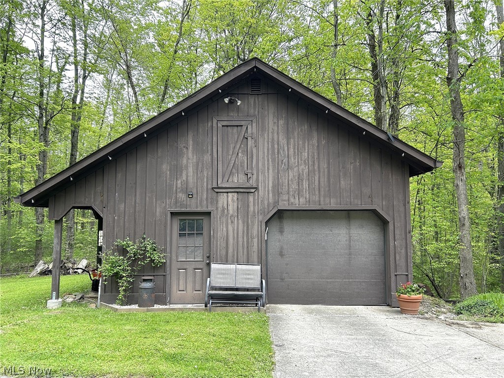 9350 Hidden Lake Drive Chesterland OH 44026