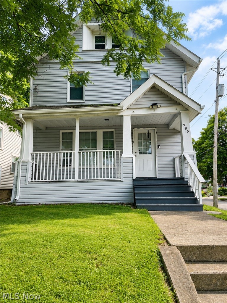 Akron OH, 985 Bloomfield Avenue