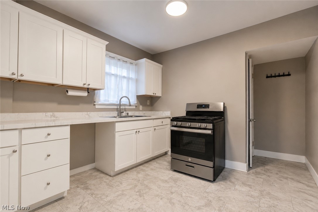 985 Bloomfield Avenue Akron OH 44302
