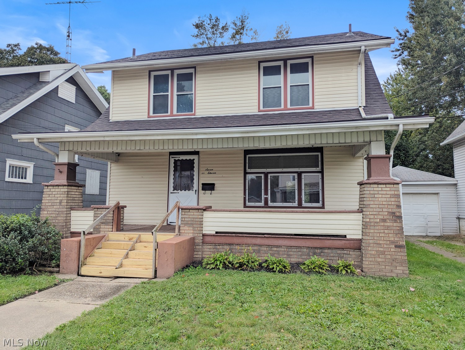 711 Smith Avenue SW Canton OH 44706