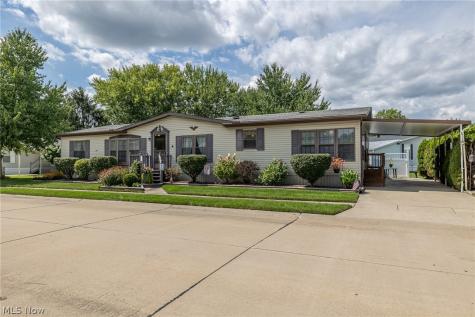 4 Symphony Street Olmsted Twp OH 44138
