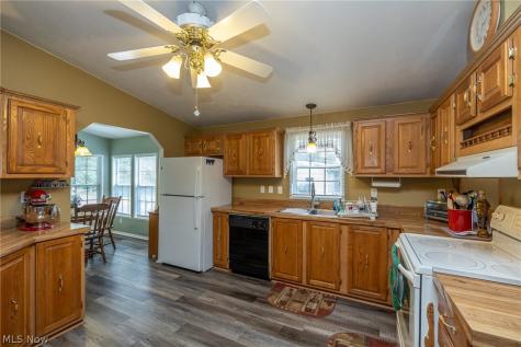 4 Symphony Street Olmsted Twp OH 44138