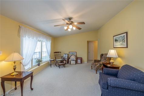 4 Symphony Street Olmsted Twp OH 44138