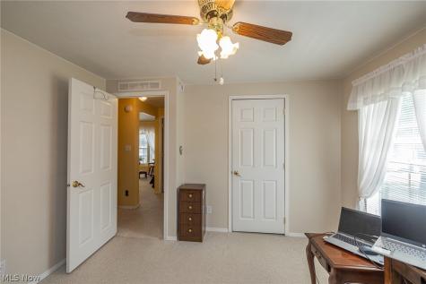 4 Symphony Street Olmsted Twp OH 44138