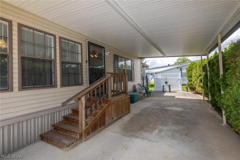 4 Symphony Street Olmsted Twp OH 44138