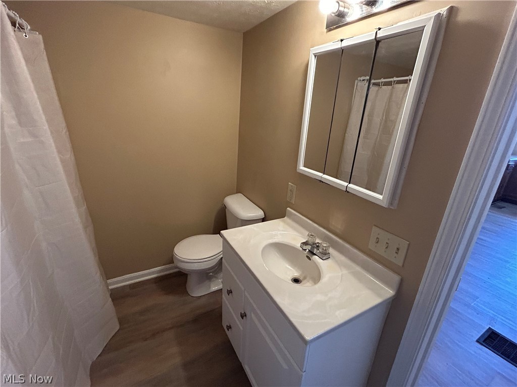 839 Orange Street Coshocton OH 43812