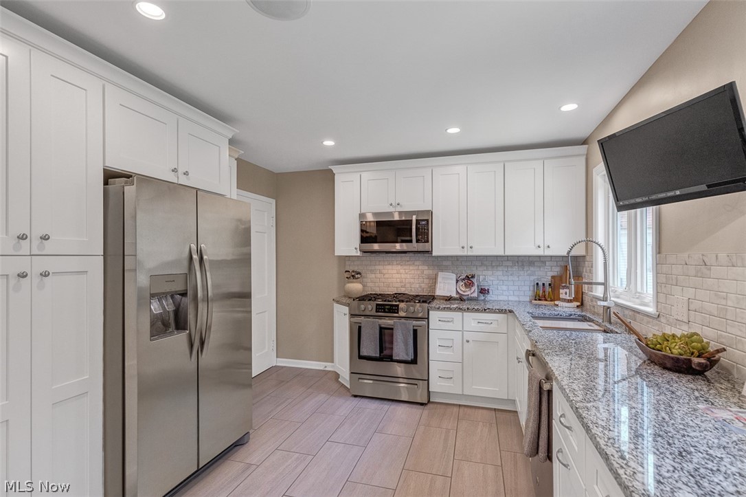 142 Bexley Drive Bedford OH 44146