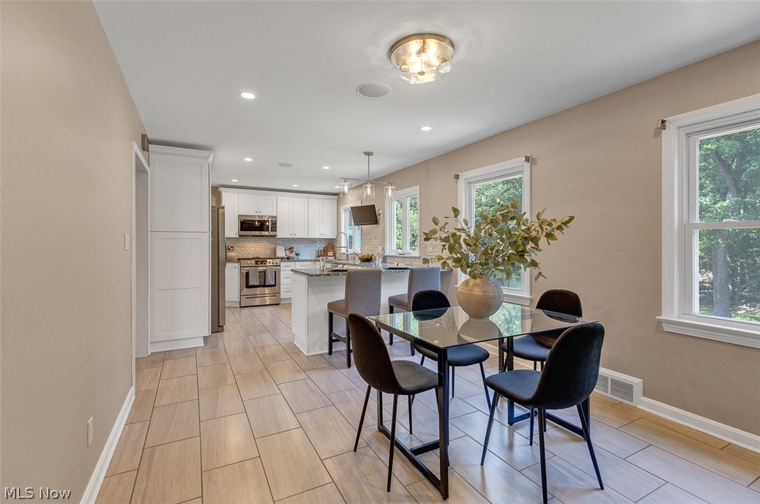 142 Bexley Drive Bedford OH 44146