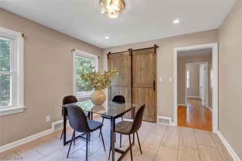 142 Bexley Drive Bedford OH 44146