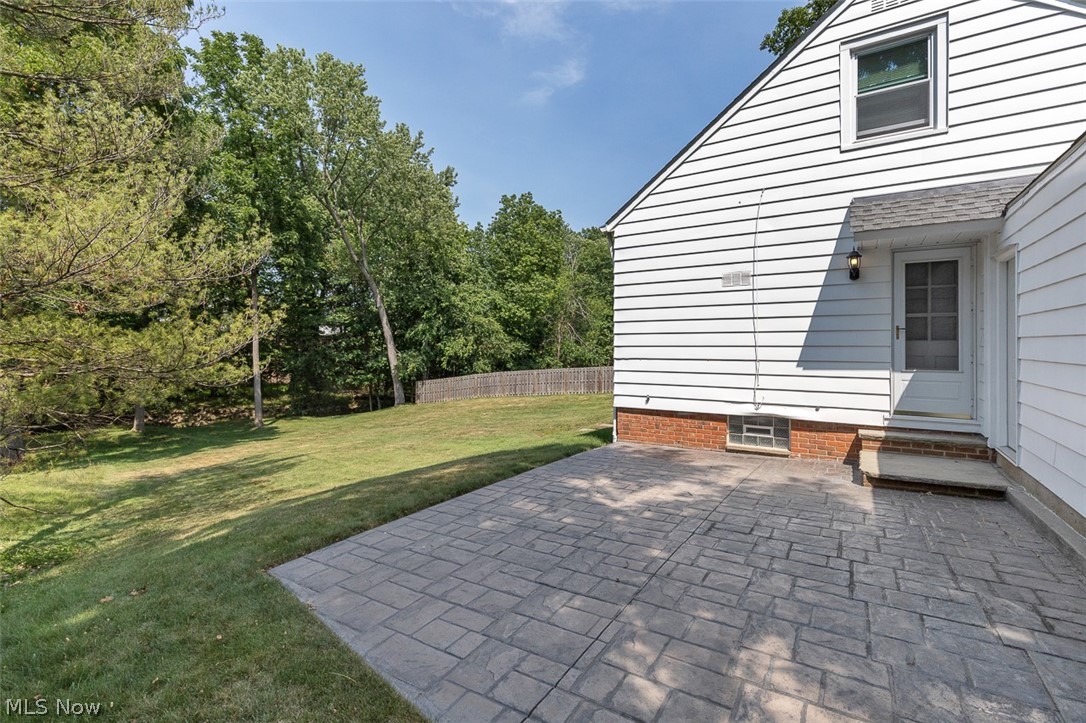 142 Bexley Drive Bedford OH 44146